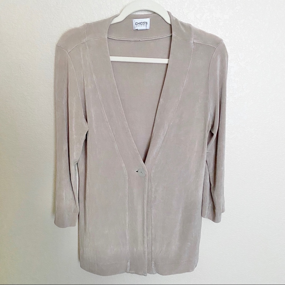 CHICO’S TRAVELERS slinky classic button jacket 1